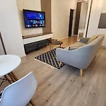 Garsoniera Argedava *