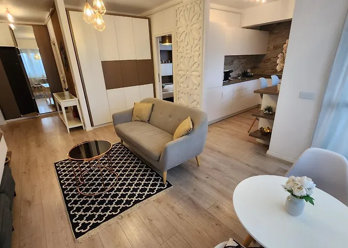 Апартаменти Garsoniera Argedava *